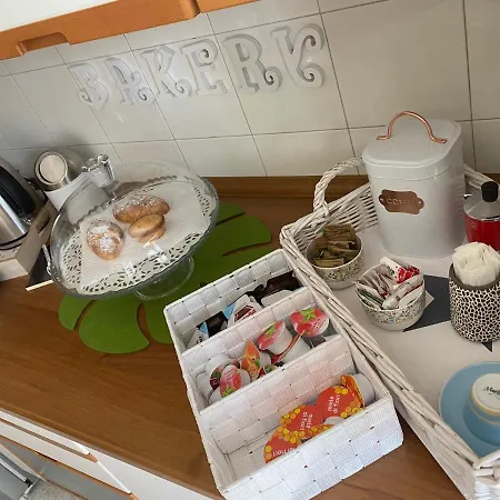 Allegrhouse: Intero Apartament Brindisi